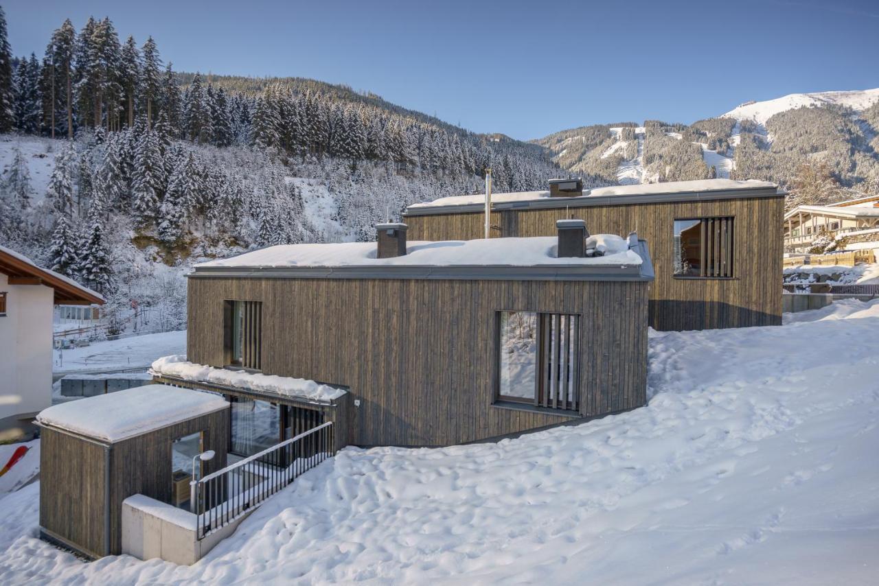 Max Relax Summercard Included Ski In-Ski Out Zell am See Bagian luar foto