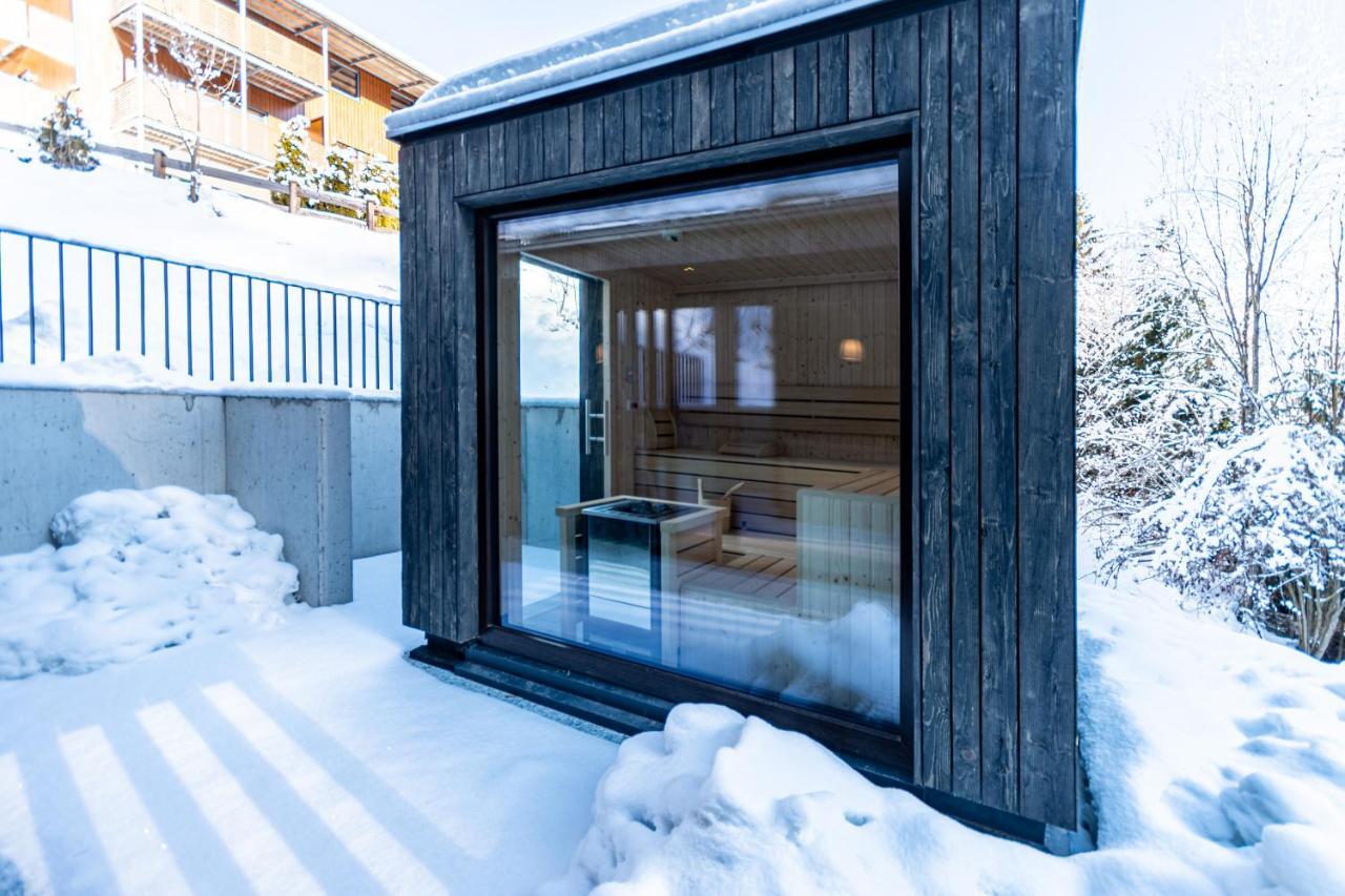 Max Relax Summercard Included Ski In-Ski Out Zell am See Bagian luar foto